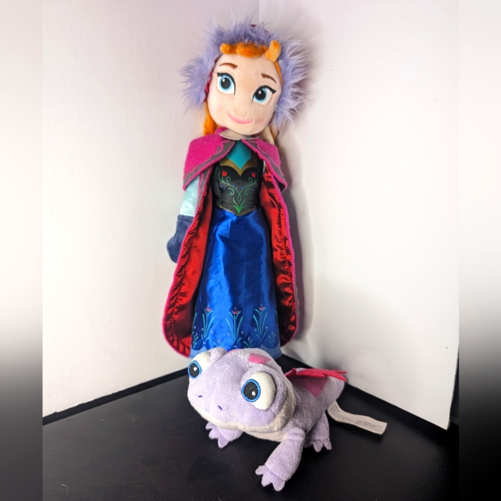 Disney lot 2 Frozen plush characters Anna plush doll &‎ Ice Spirit plush lizard